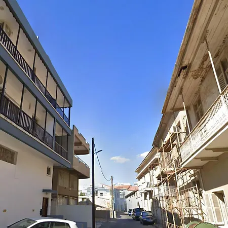 Sky Ward Rooms, 150m From Chabad Lubavitch